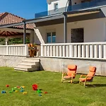 Paradiso Blato na Cetini