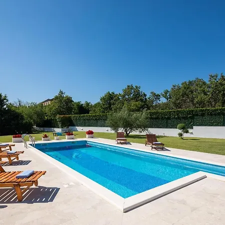 Paradiso * Blato na Cetini