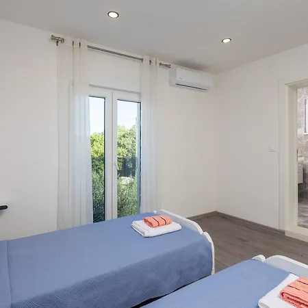 Paradiso Villa *