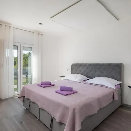 Paradiso Blato na Cetini