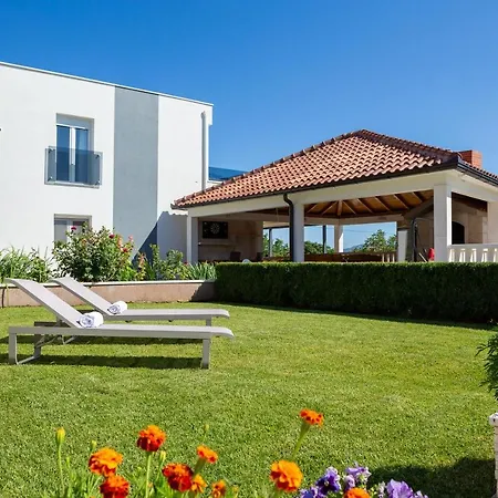 Paradiso Blato na Cetini