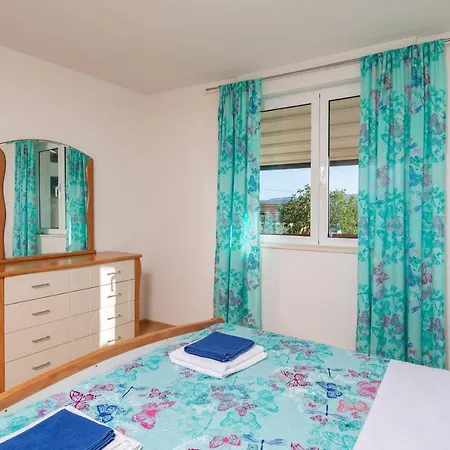 Paradiso Vila *