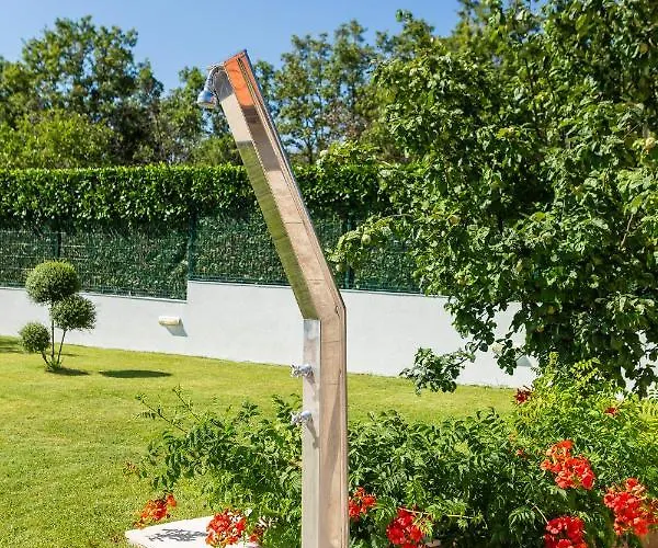 Paradiso Blato na Cetini