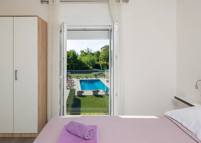 Paradiso Blato na Cetini