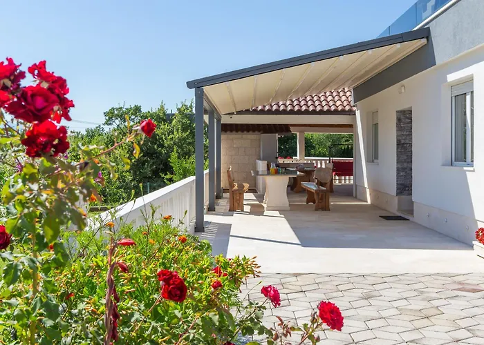 Paradiso Blato na Cetini